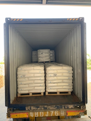 Saturated 93/7 TGIC Polyester Resin For Powder Coating With Excellent Levelling