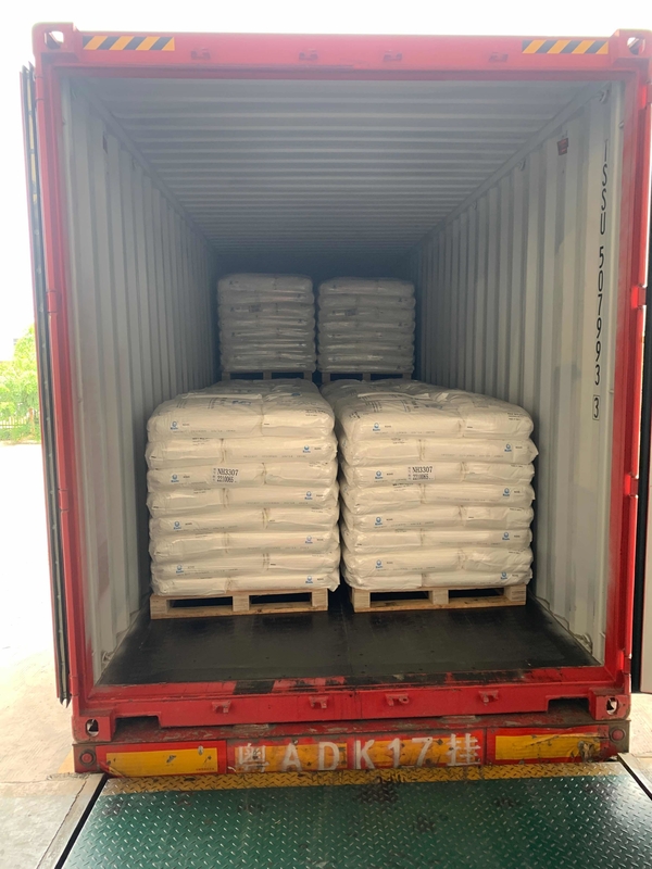 93/7 Saturated TGIC Polyester Resins With Outstanding Anti - Yellowing Properties